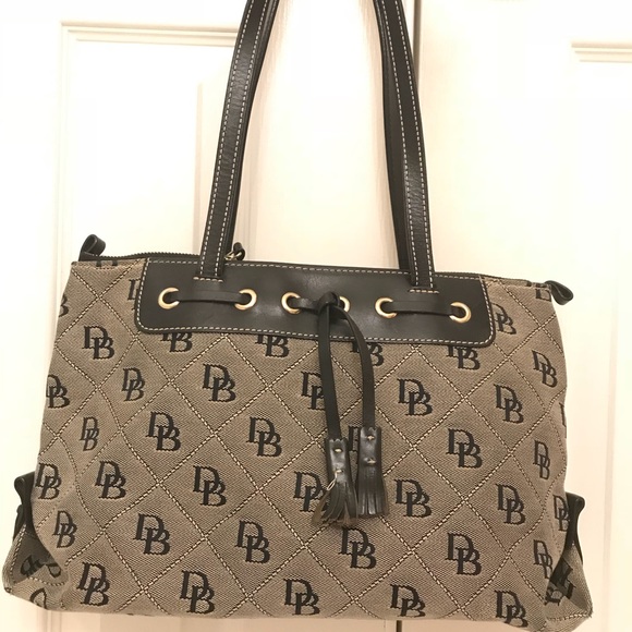 Dooney & Bourk hand bag - Picture 1 of 8